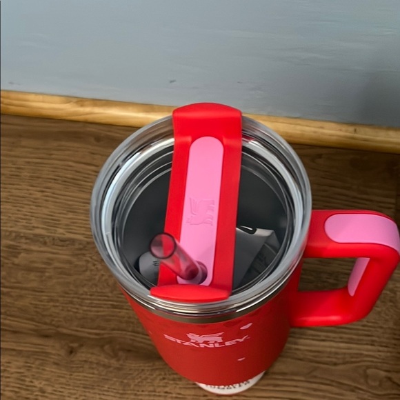 NWT Stanley Valentines Red Quencher Tumbler - Picture 3 of 3